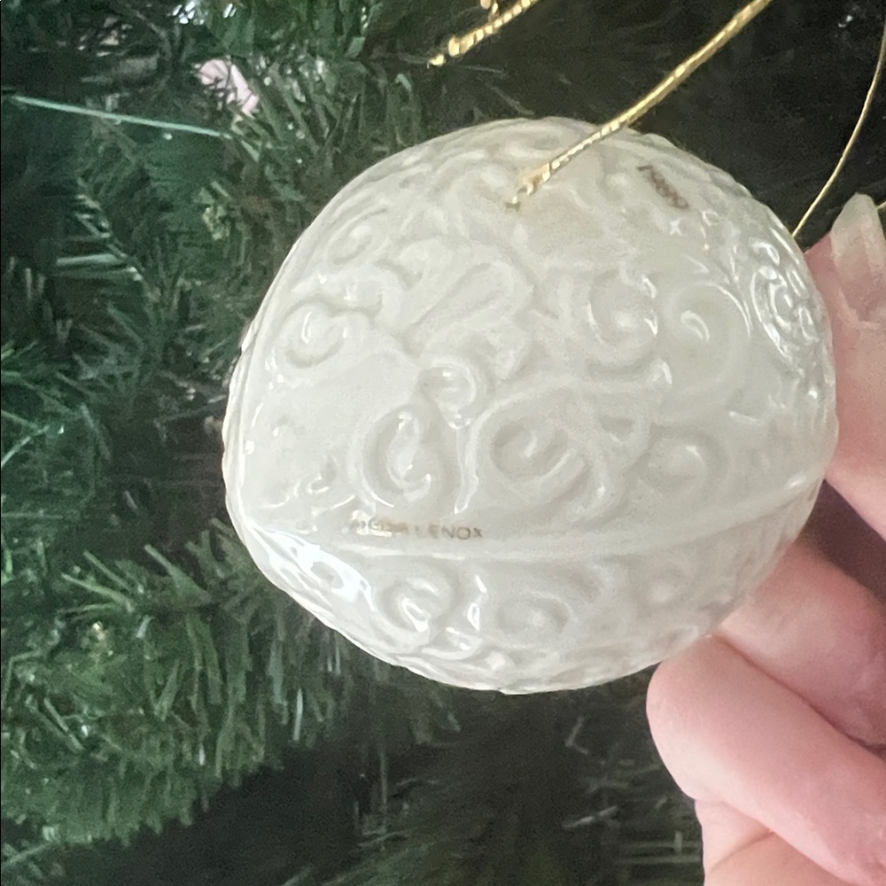 🎉Host Pick🎉Lenox 1989 Annual Ornament (Retired) - Picture 4 of 8